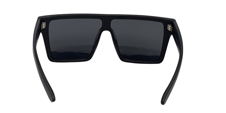 Mangrove Jacks - Mangrove Jacks What You Need C1 Matte Black / Smoke Polarised Lenses